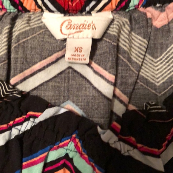 Candies multi color 3/4 crop top - Picture 2 of 2